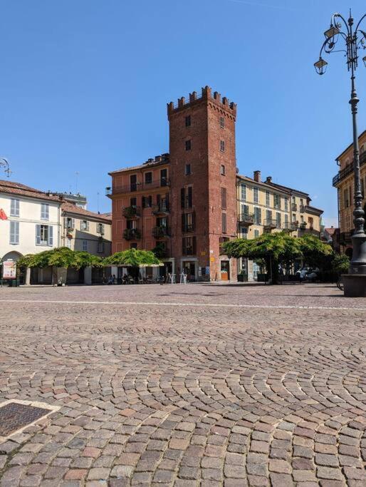 Il Ballatoio Di Giulia Apartment Асти Екстериор снимка