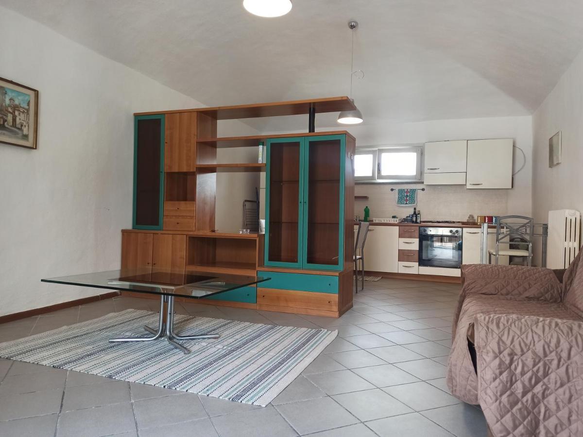 Il Ballatoio Di Giulia Apartment Асти Екстериор снимка