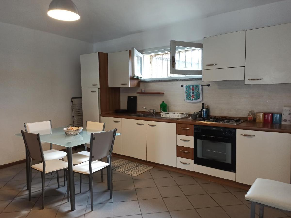 Il Ballatoio Di Giulia Apartment Асти Екстериор снимка